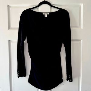 White house black market black top